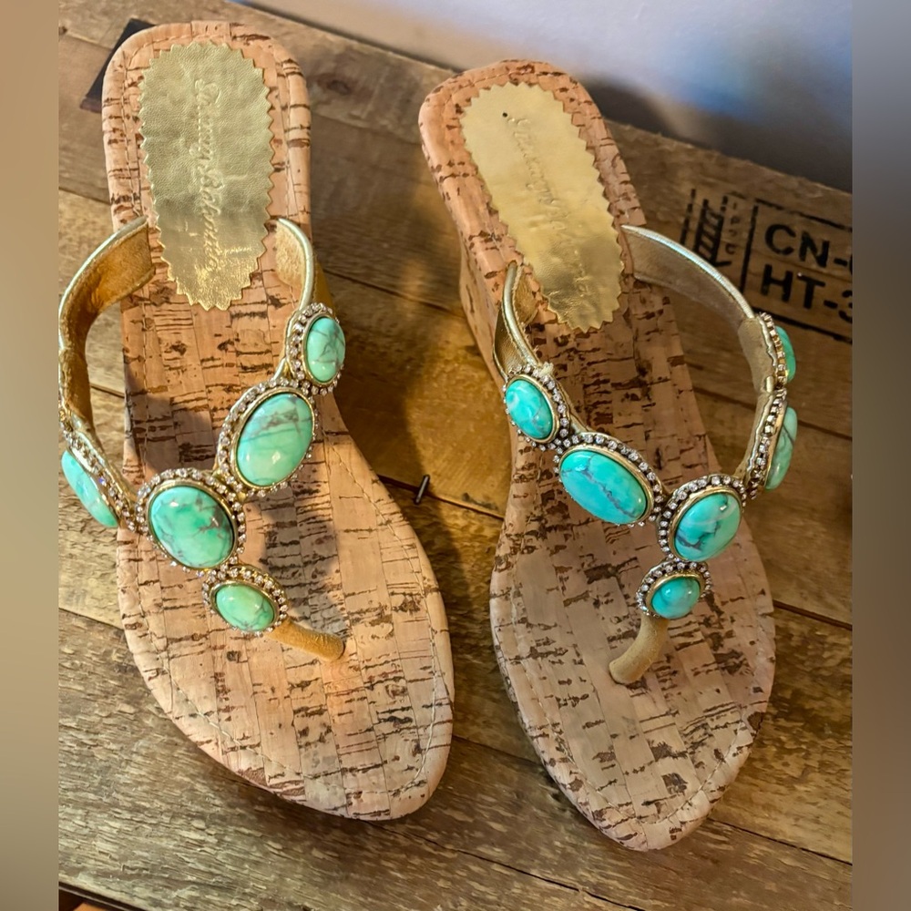 Tommy Bahama Tan Sandals with Turquoise Accents EUC